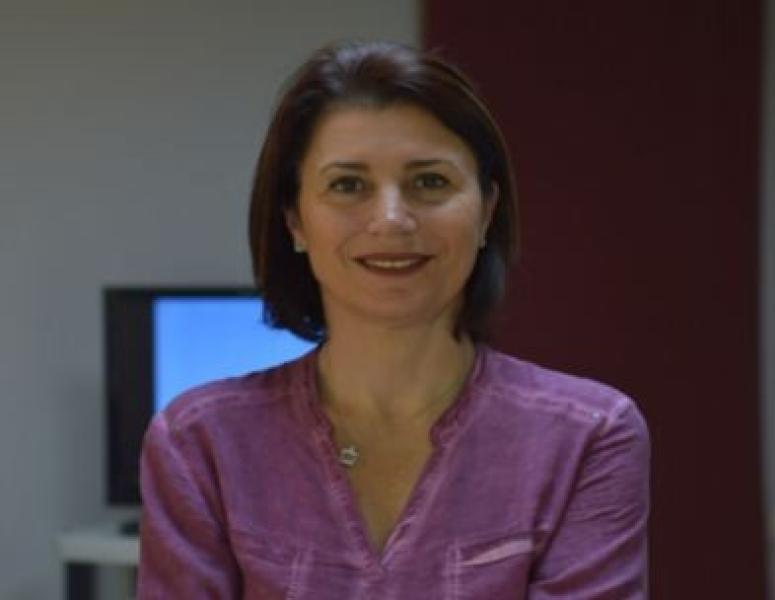 Prof. Dr. Esra Eryaman Yel portre